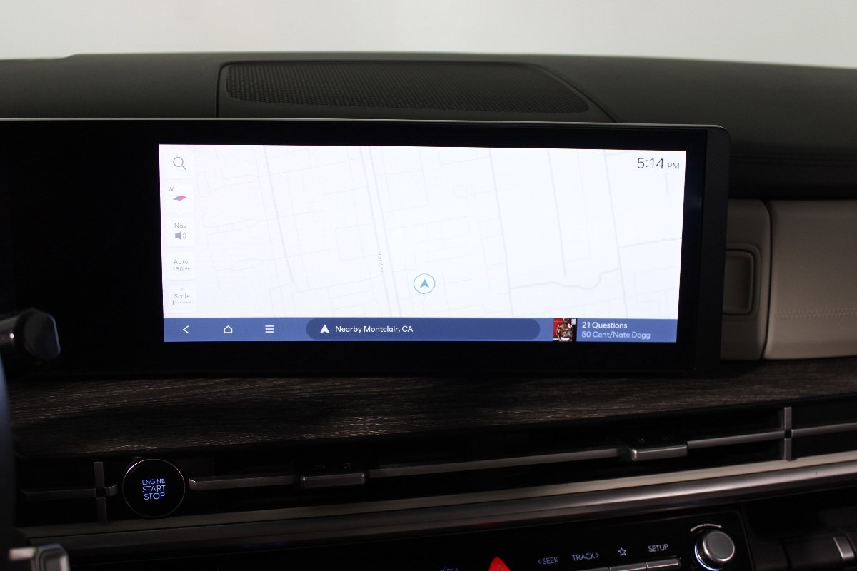Used 2025 Hyundai Santa Fe Calligraphy FWD image 24