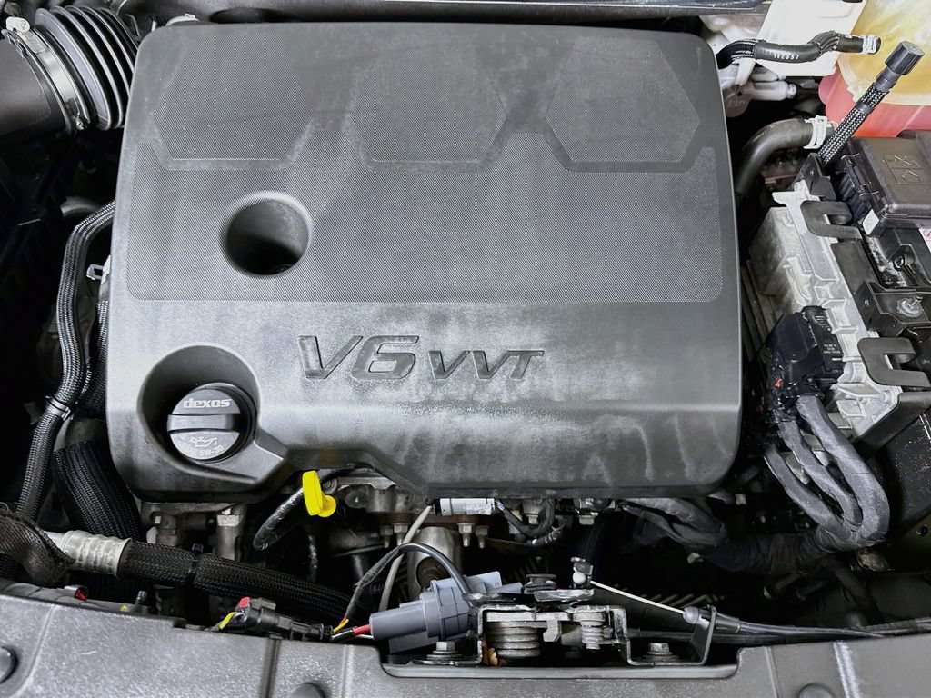 Used 2023 Chevrolet Traverse RS AWD/4WD image 38