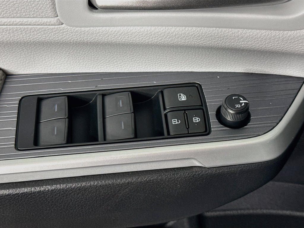 New 2026 Toyota Sienna XLE AWD/4WD image 14