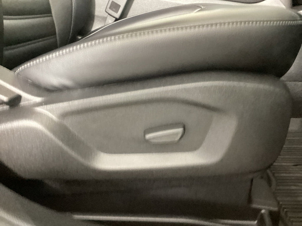 Used 2023 Ford Edge SEL w/ Convenience Package image 10