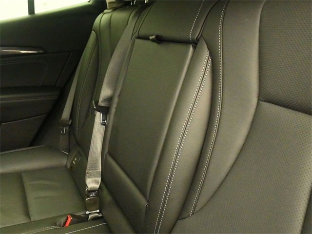 Used 2023 Buick Envision Essence image 11