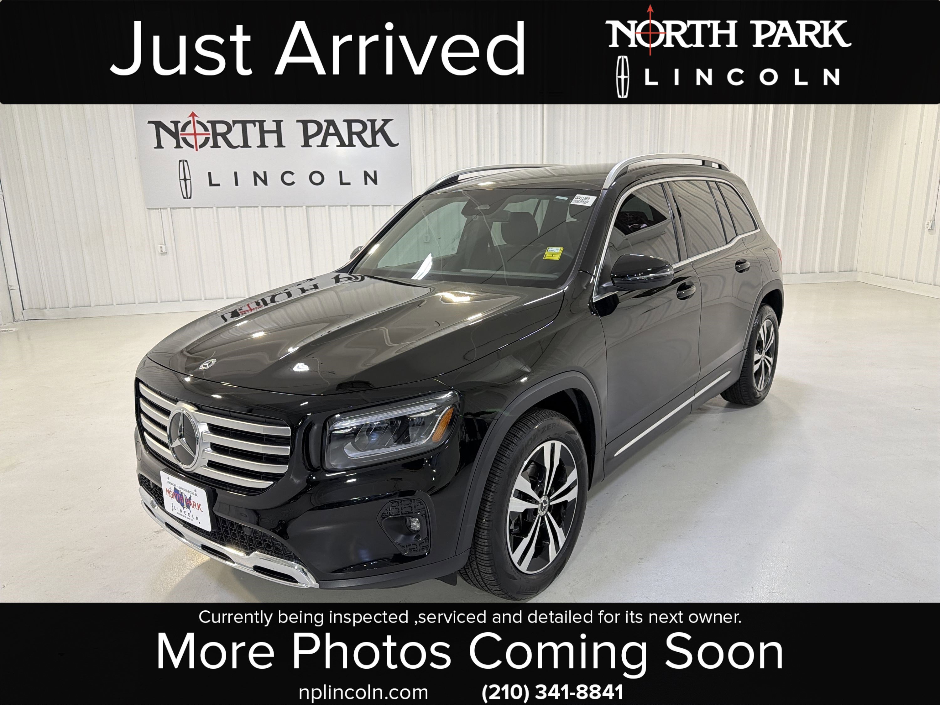 Used 2025 Mercedes-Benz GLB 250 image 1