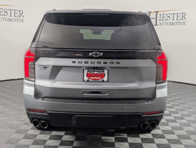 Certified 2025 Chevrolet Suburban Z71 image 6