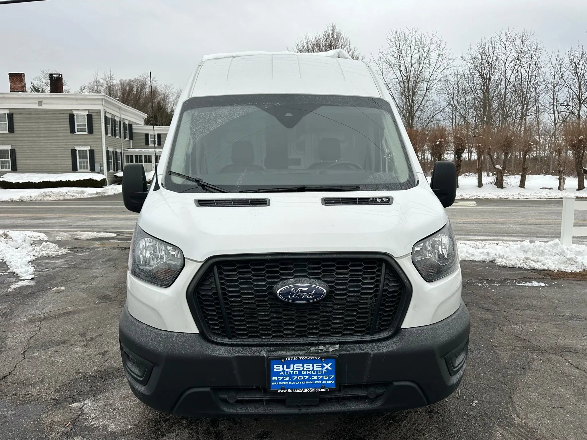 Used 2024 Ford Transit 250 148 High Roof Extended AWD image 2