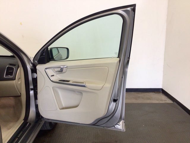 Used 2015 Volvo XC60 T5 Platinum AWD/4WD image 13