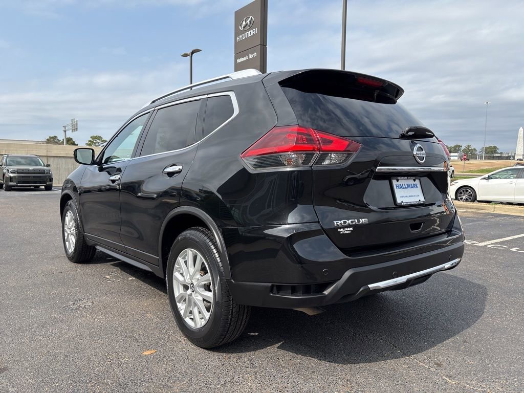Used 2019 Nissan Rogue SV image 9