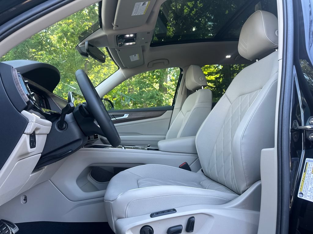 New 2026 Volkswagen Atlas SEL Premium R-Line AWD/4WD image 8