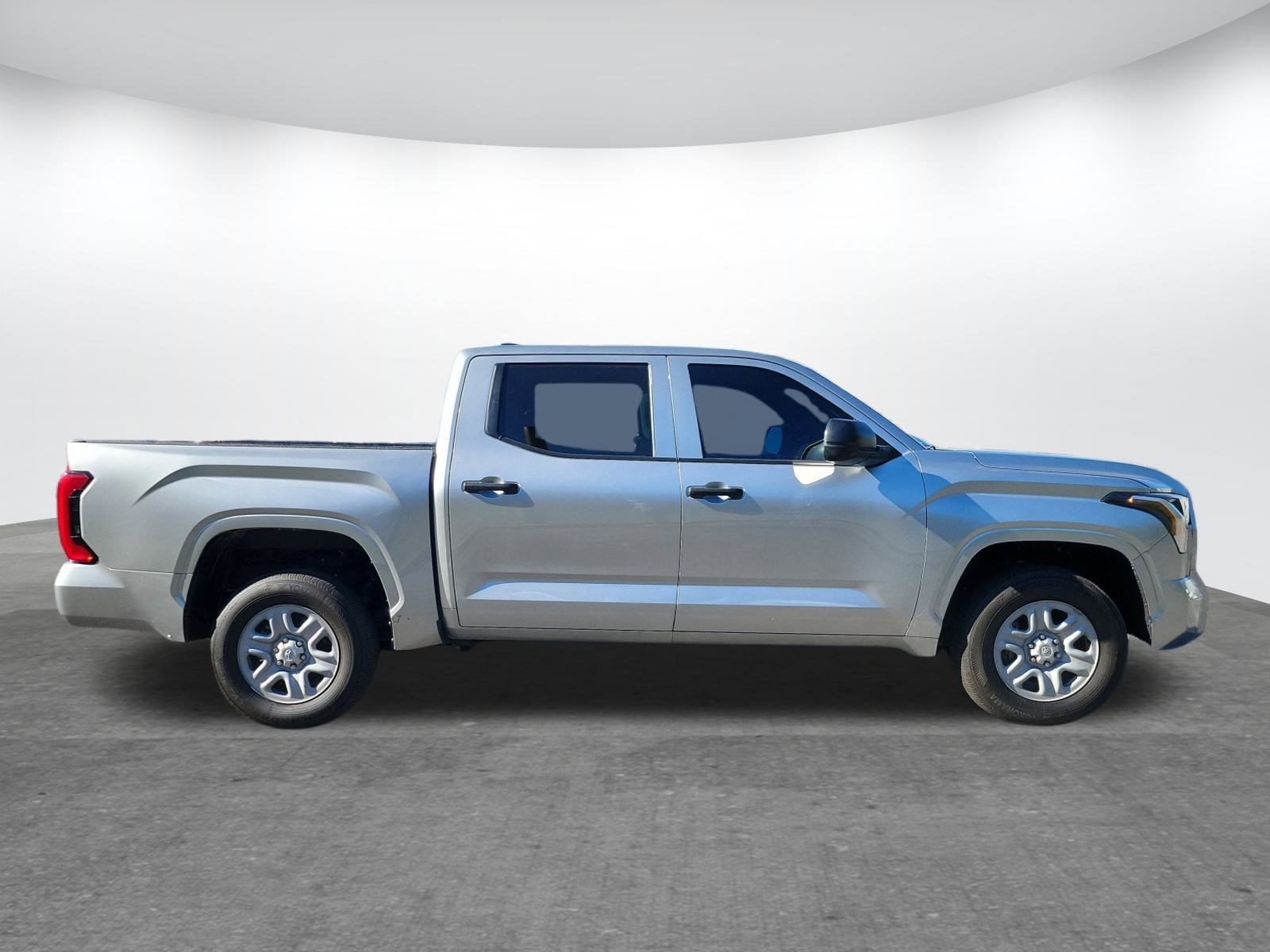 Used 2024 Toyota Tundra SR image 2