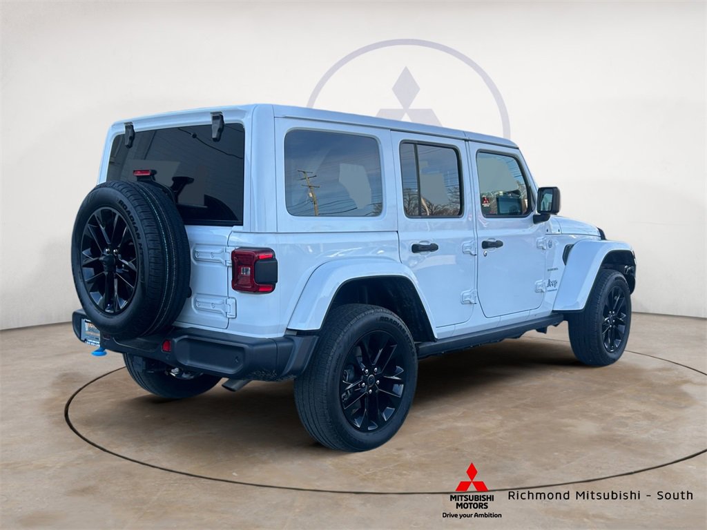 Used 2024 Jeep Wrangler Unlimited Sahara w/ Safety Group image 3
