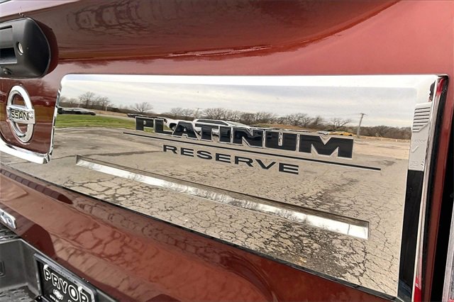 Used 2017 Nissan Titan Platinum Reserve image 25