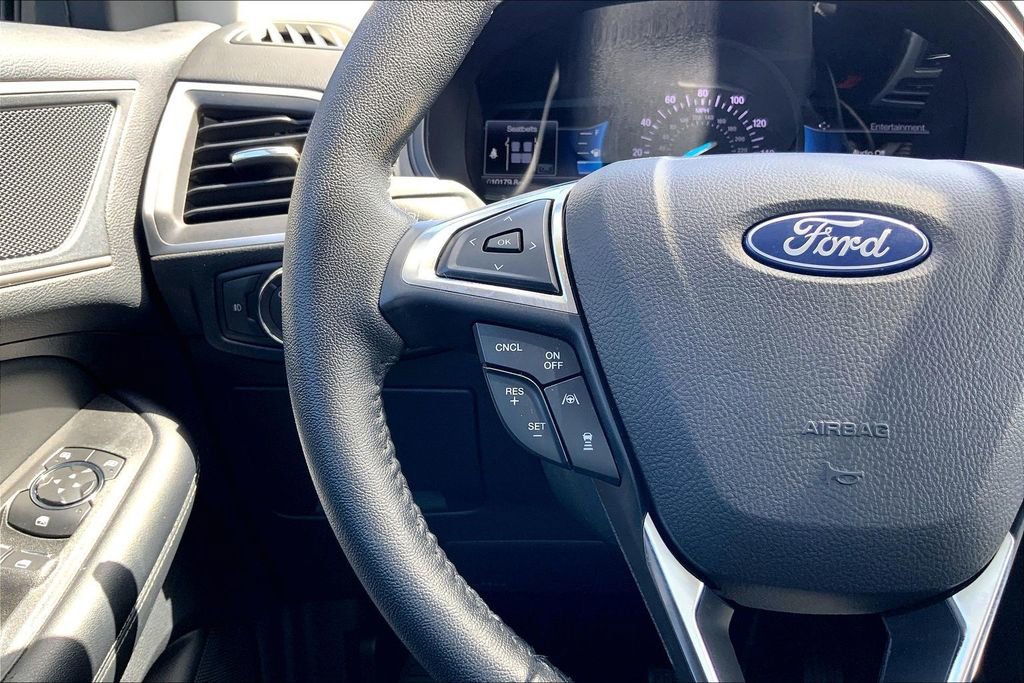 Used 2022 Ford Edge SEL w/ Convenience Package image 17