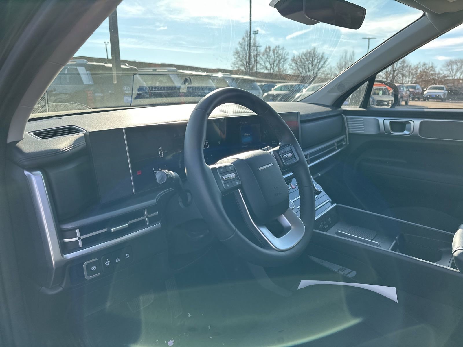 Used 2025 Hyundai Santa Fe SE image 10