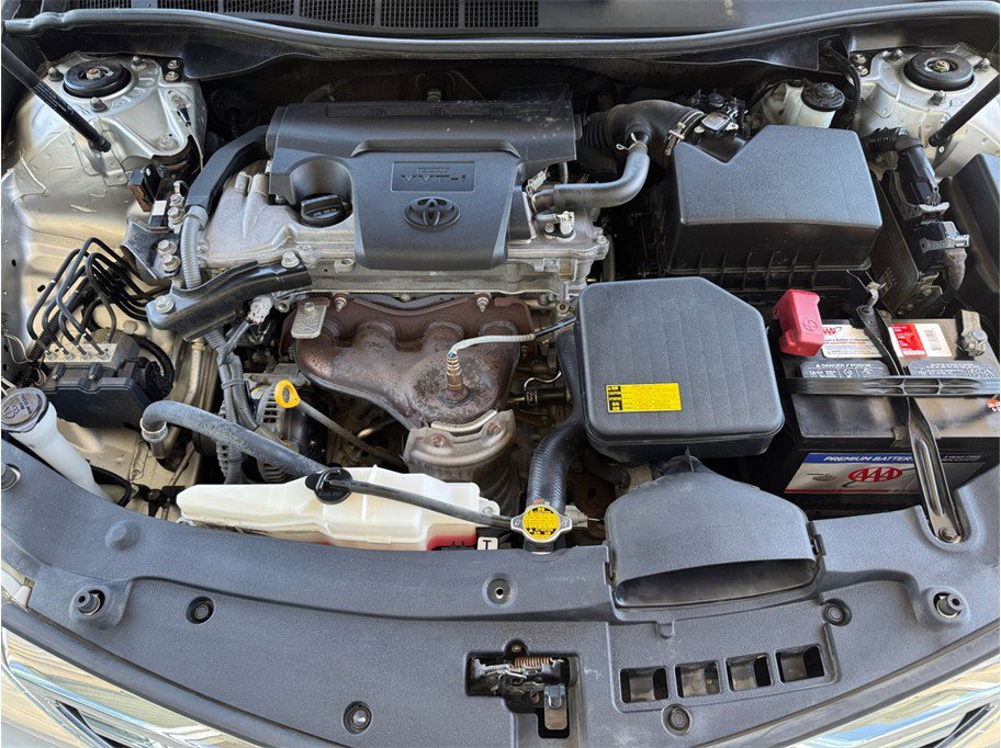 Used 2012 Toyota Camry LE FWD image 8