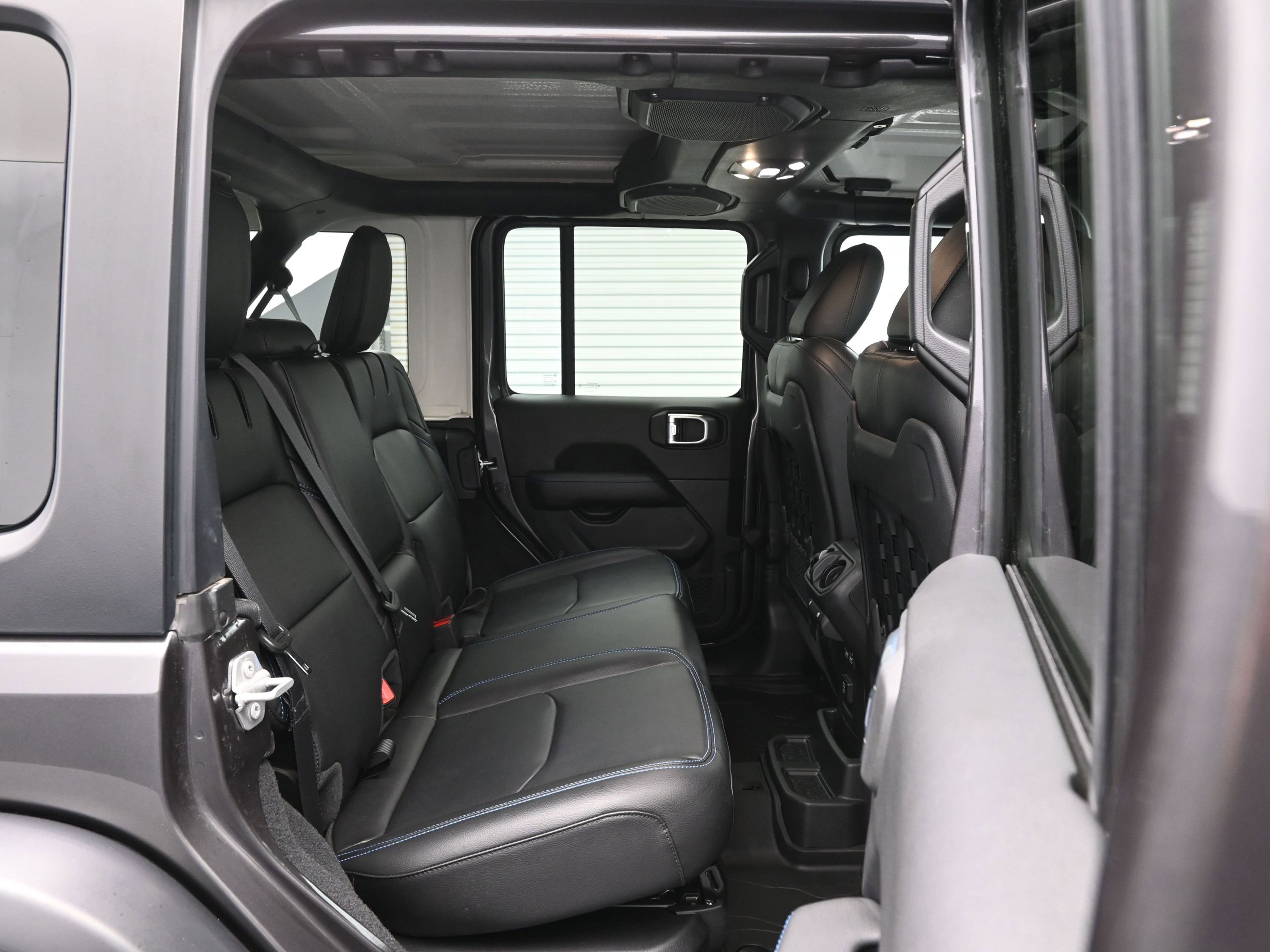 Used 2022 Jeep Wrangler Unlimited Rubicon 4xe w/ Cold Weather Group image 11