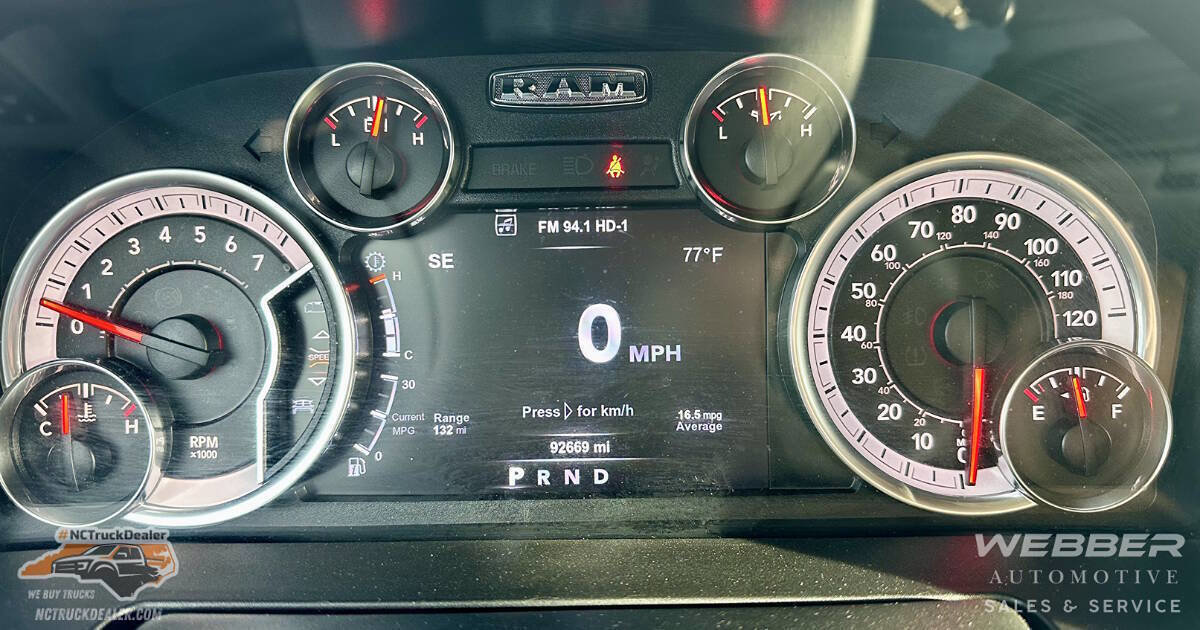 Used 2019 RAM 1500 Classic SLT w/ Luxury Group image 19