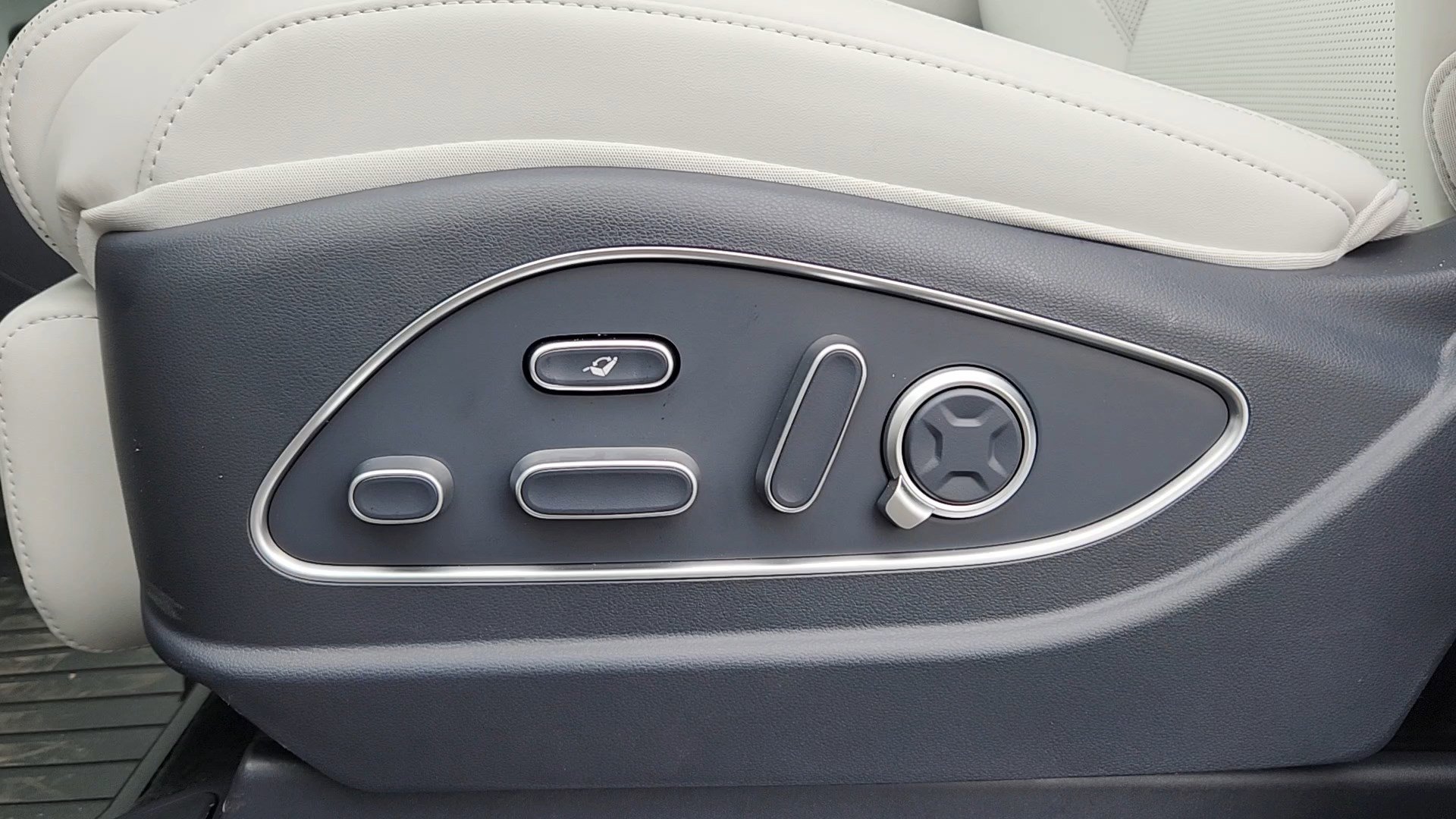 New 2026 Hyundai Palisade Calligraphy image 8