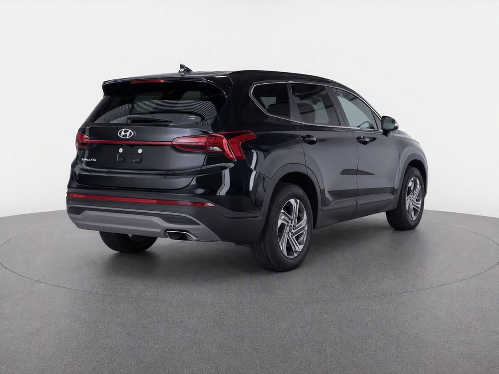 Used 2021 Hyundai Santa Fe SE FWD image 4