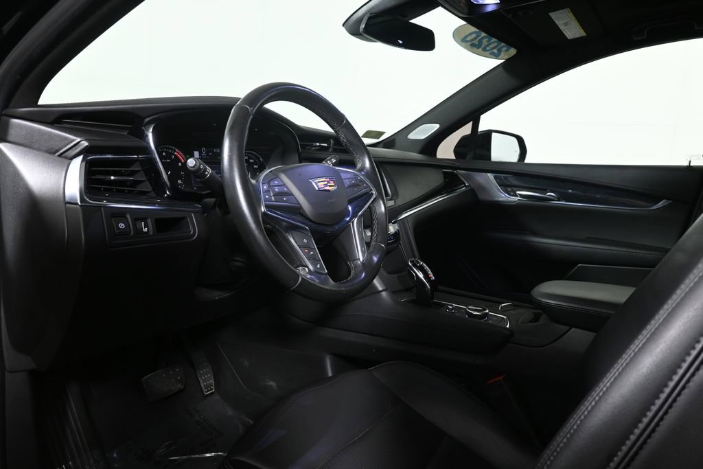 Used 2020 Cadillac XT5 Premium Luxury AWD/4WD image 15