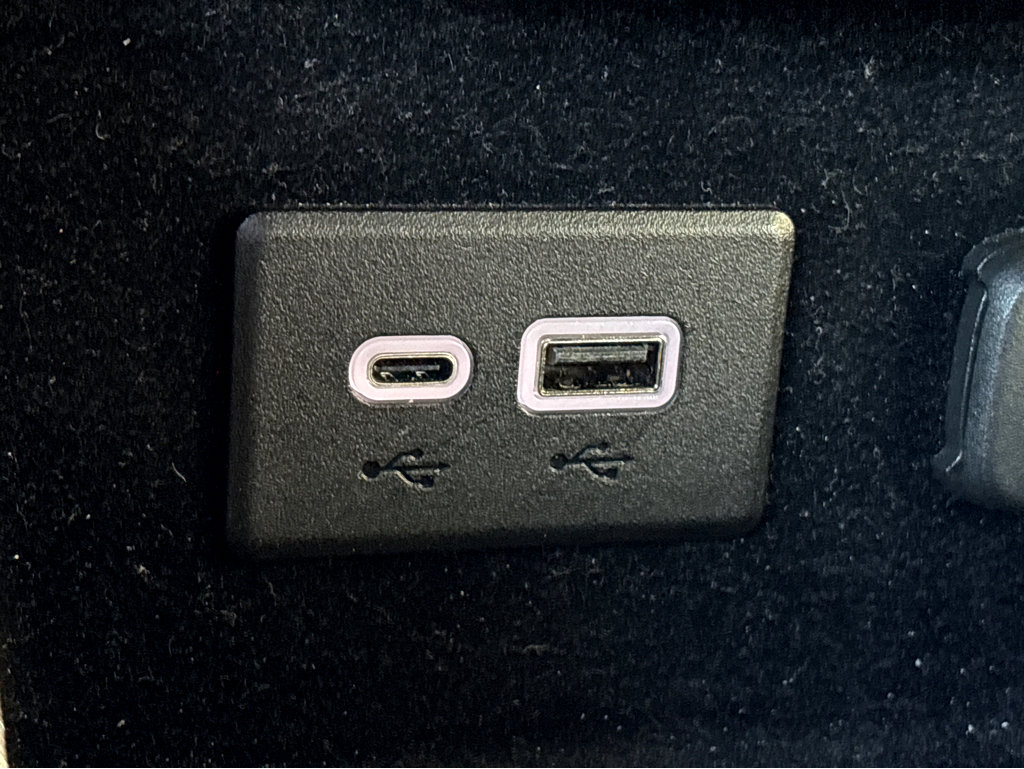 Used 2023 Cadillac XT4 Premium Luxury image 30