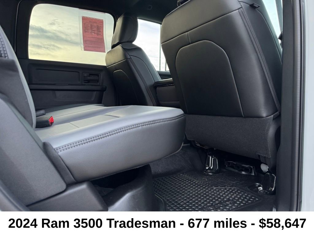 Used 2024 RAM 3500 Tradesman w/ Chrome Appearance Group image 27