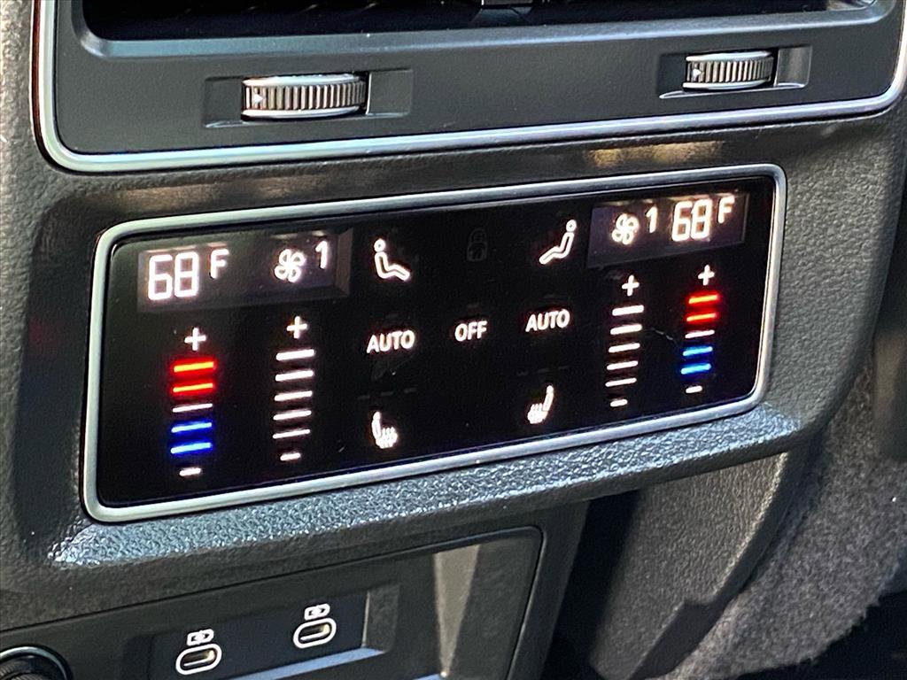 Used 2025 Audi Q7 3.0T Premium Plus AWD/4WD image 21