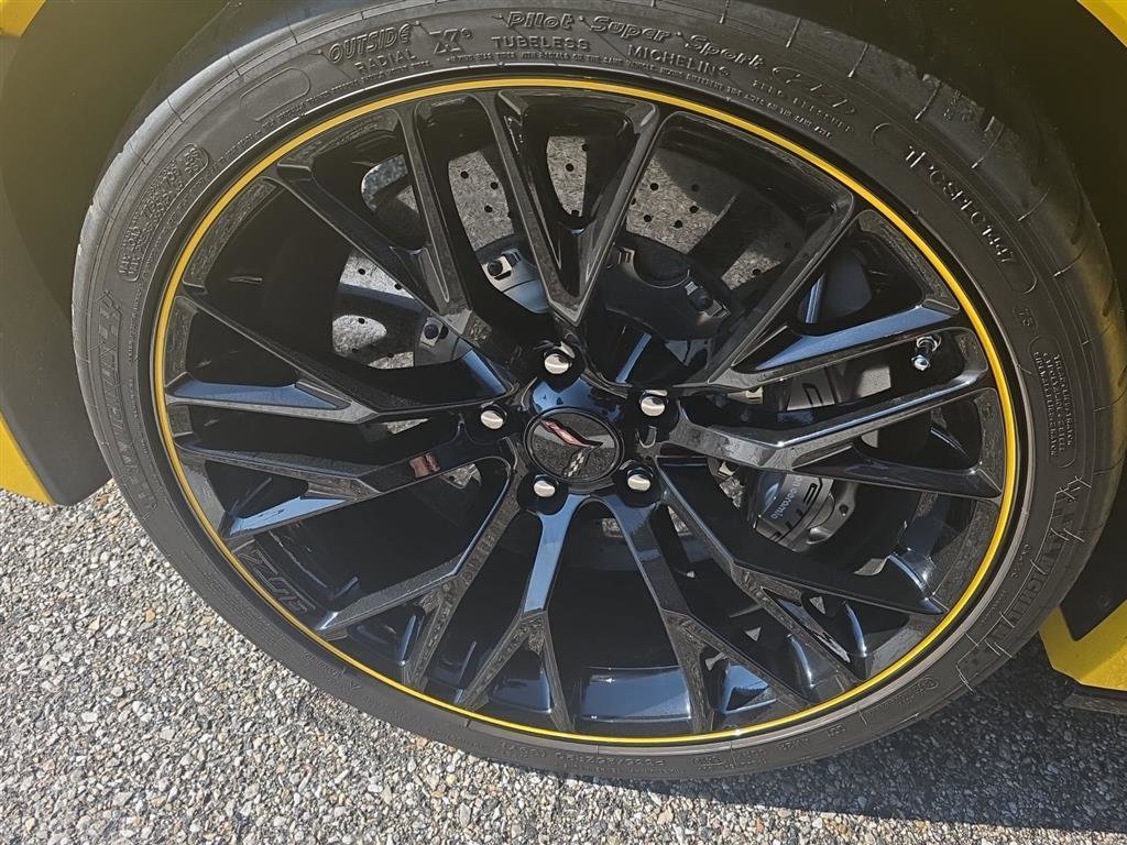 Used 2019 Chevrolet Corvette Grand Sport image 3