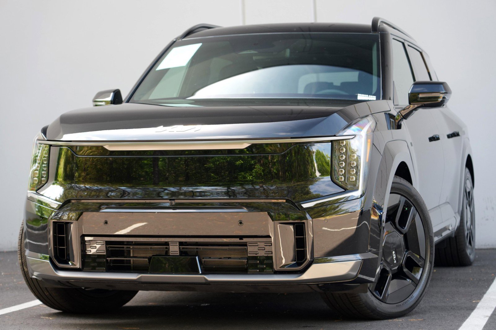 Used 2025 Kia EV9 GT-Line AWD/4WD image 3