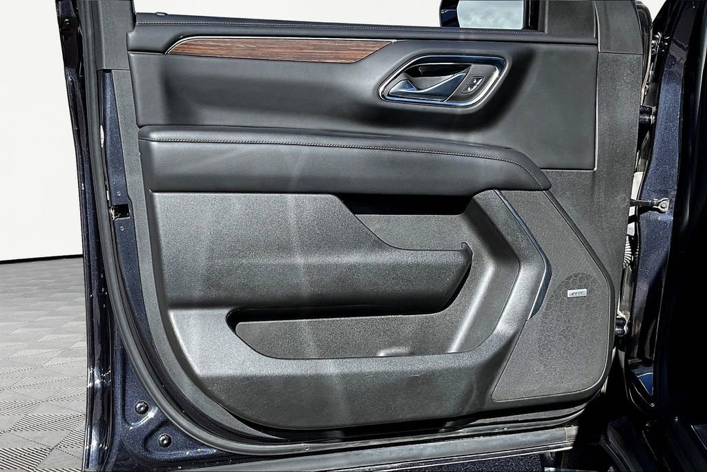 Used 2023 Chevrolet Tahoe High Country w/ Premium Package 2 image 18