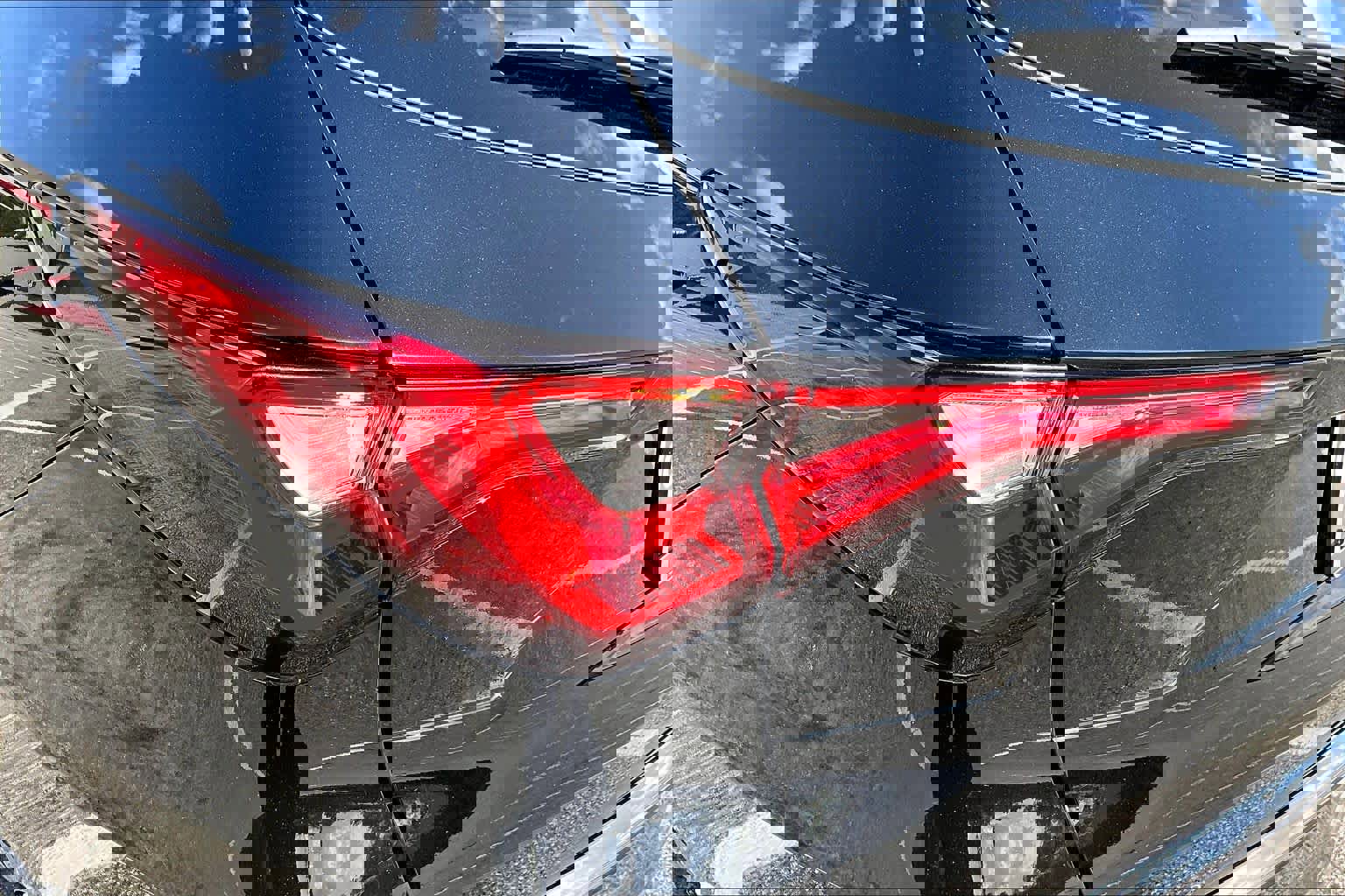 Used 2023 Acura MDX SH-AWD w/ Advance Package image 29