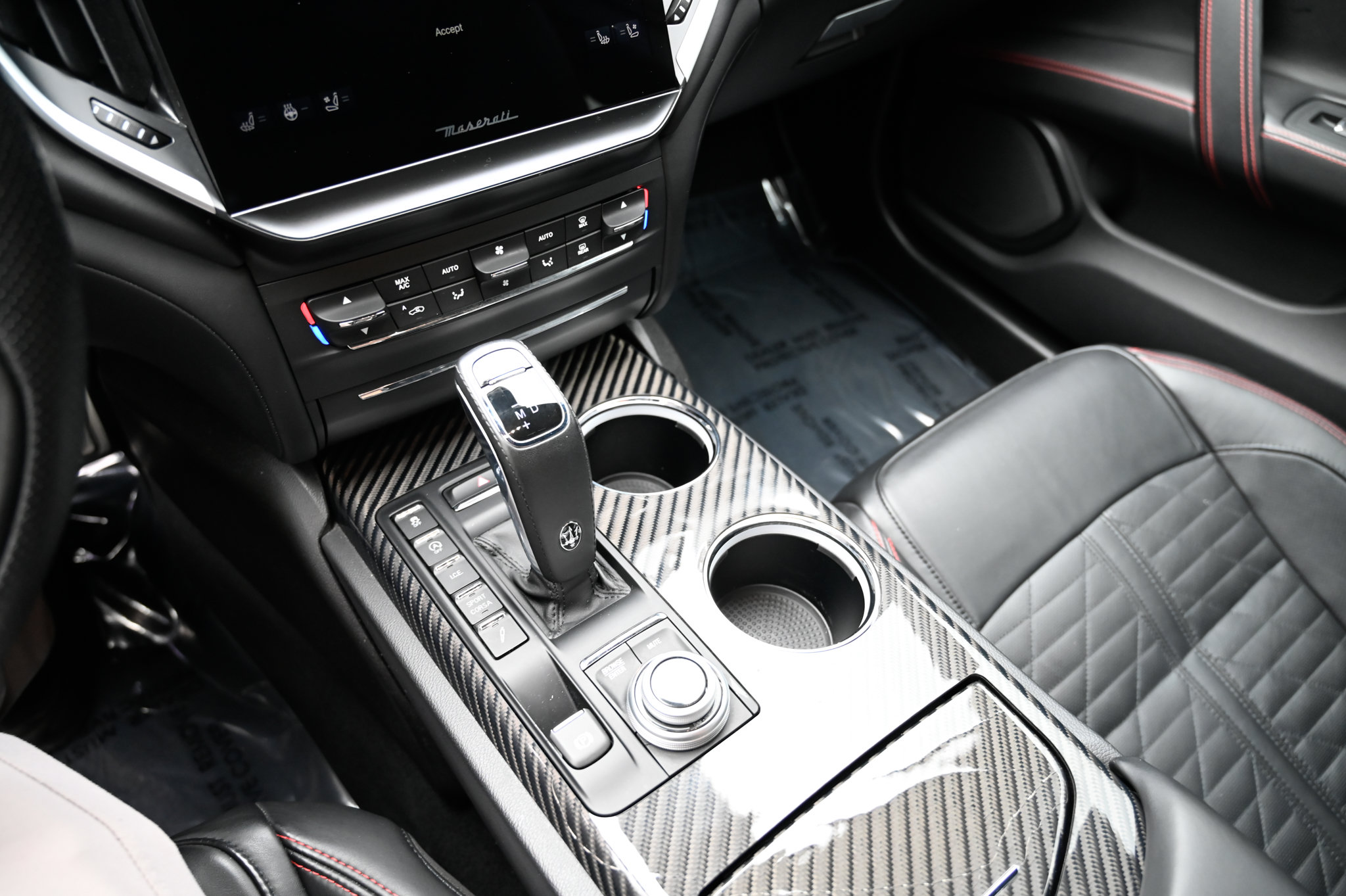 Used 2021 Maserati Ghibli Trofeo RWD image 29