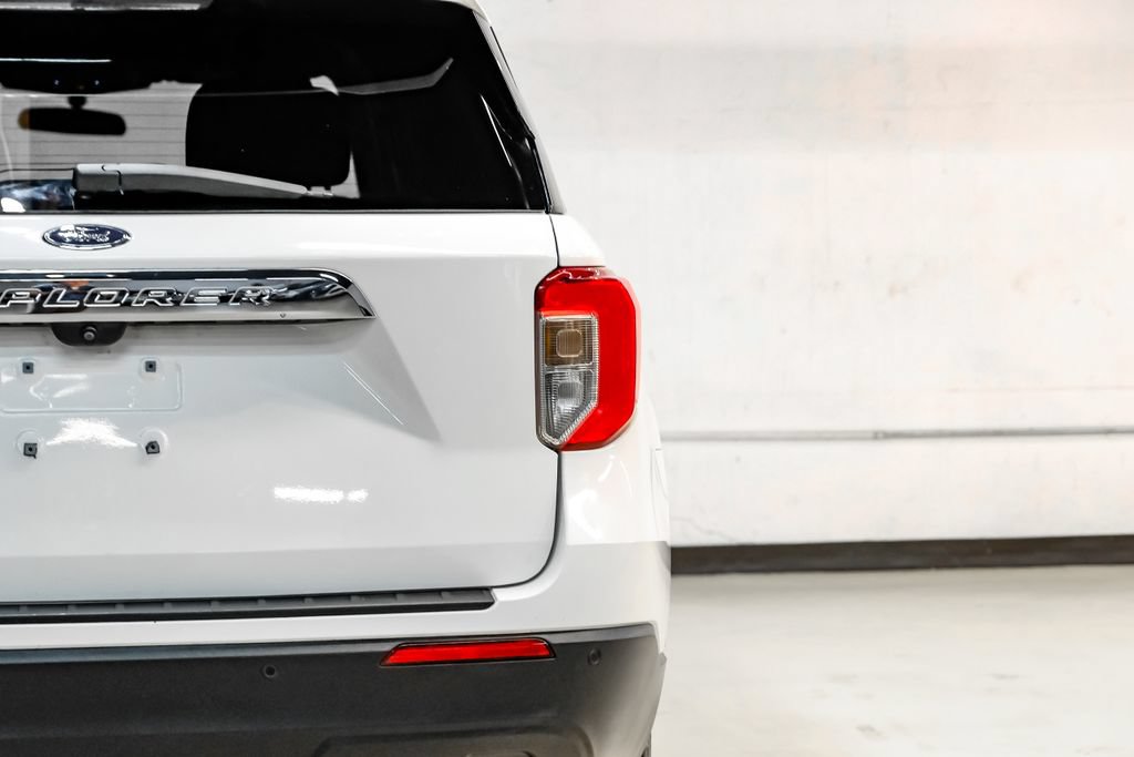 Used 2023 Ford Explorer XLT RWD image 50