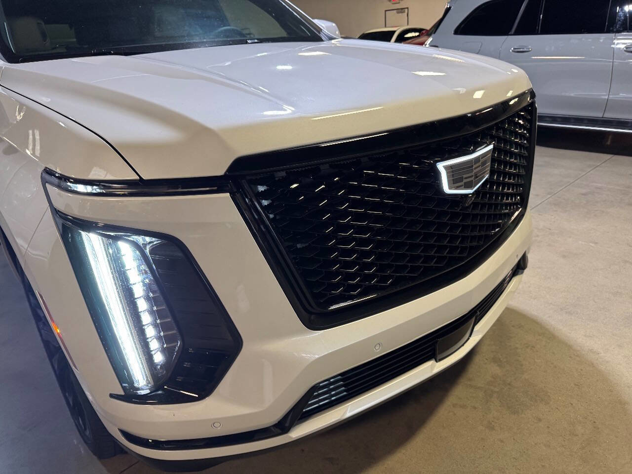 Used 2025 Cadillac Escalade Sport Platinum w/ LPO, ONYX Package image 19