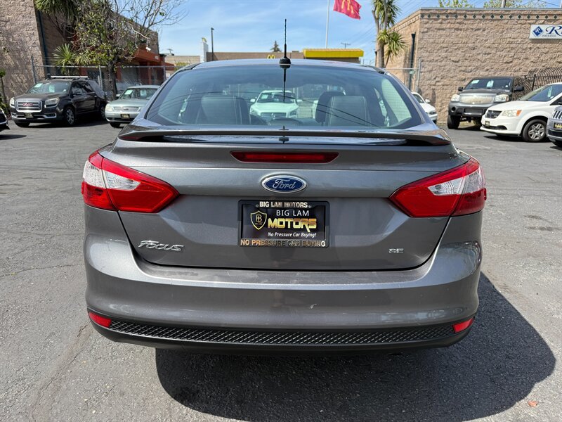 Used 2013 Ford Focus SE FWD image 6