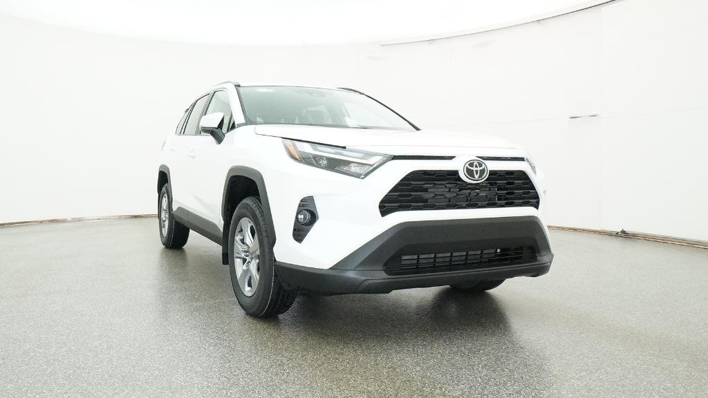New 2025 Toyota RAV4 XLE image 31
