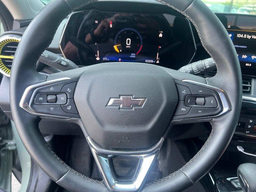 Used 2025 Chevrolet Trax ACTIV w/ Driver Confidence Package FWD image 8