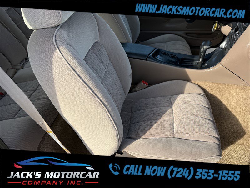 Used 1995 Ford Thunderbird LX image 13