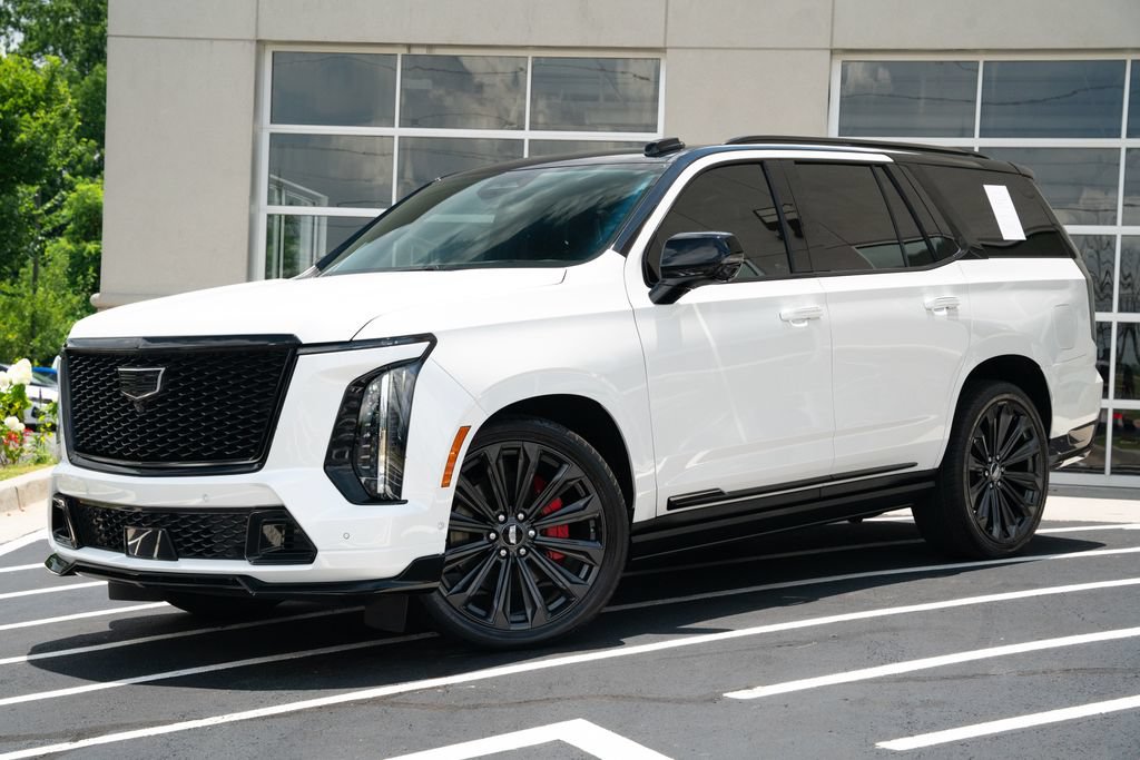 Used 2025 Cadillac Escalade V AWD/4WD image 2