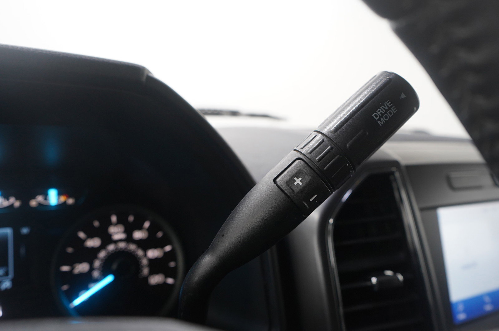 Used 2019 Ford F150 XLT w/ Equipment Group 301A Mid image 25