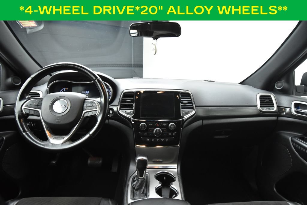 Used 2021 Jeep Grand Cherokee Laredo X AWD/4WD image 4
