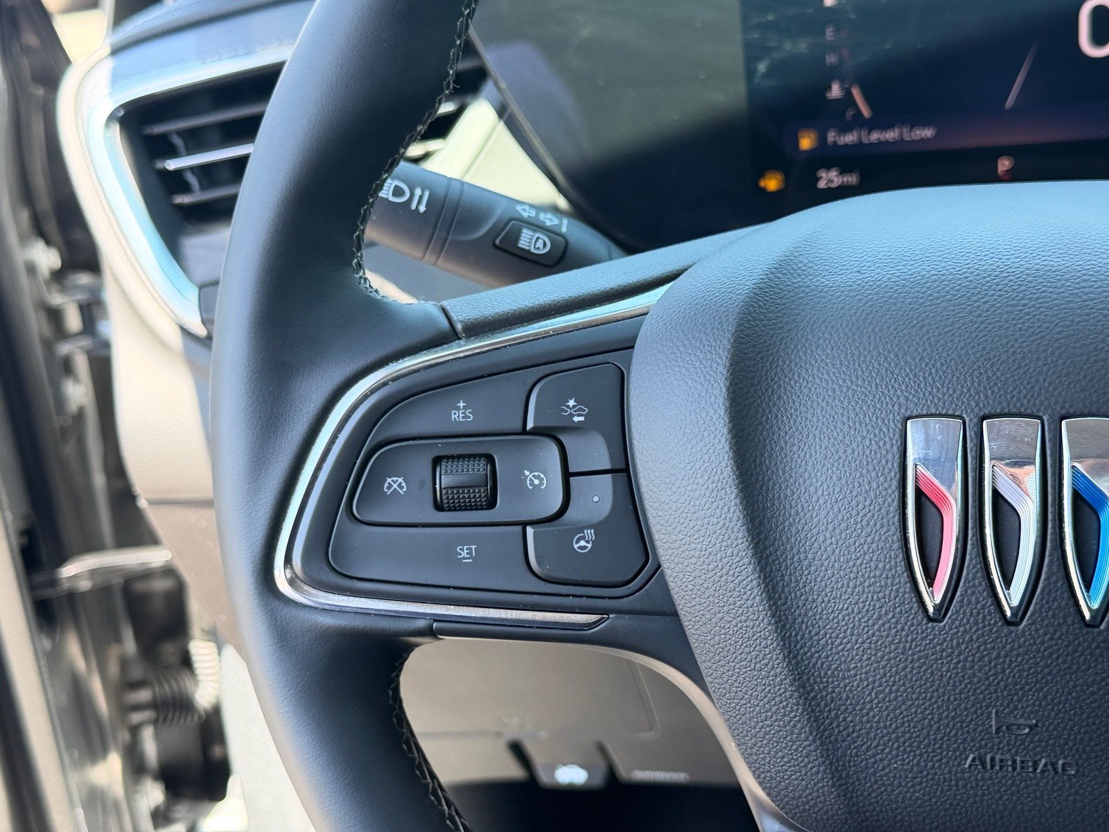 Used 2024 Buick Encore GX Avenir w/ Avenir Technology Package FWD image 20