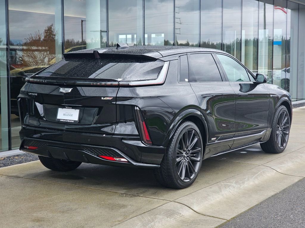 New 2026 Cadillac Lyriq V AWD/4WD image 5