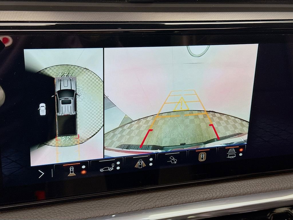 Used 2024 GMC Sierra 2500 Denali w/ Denali Reserve Package image 16