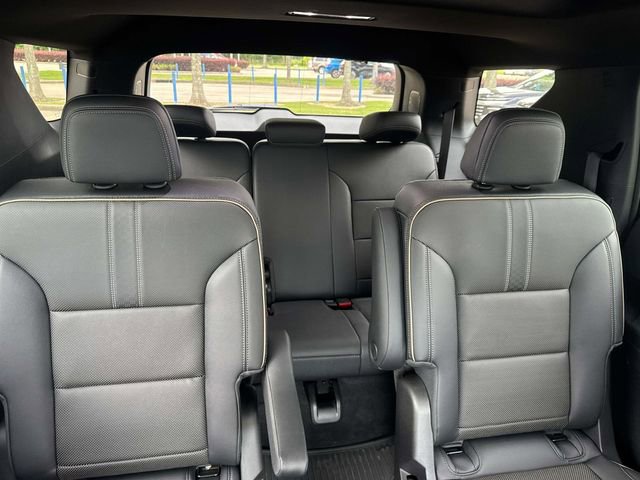 New 2026 Chevrolet Traverse High Country FWD image 12