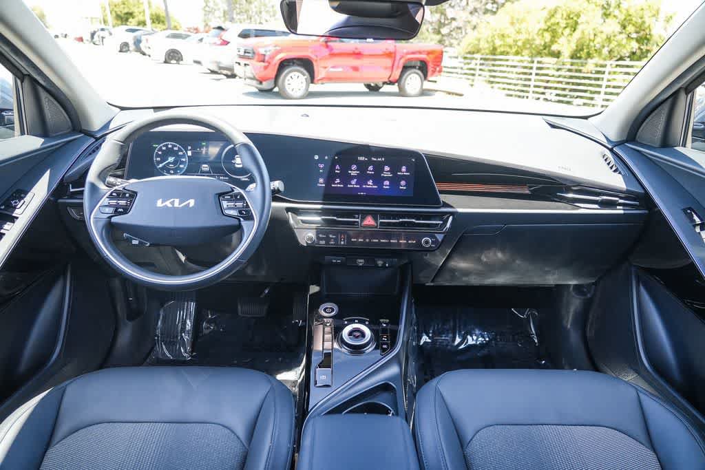 Used 2024 Kia Niro Wind FWD image 12