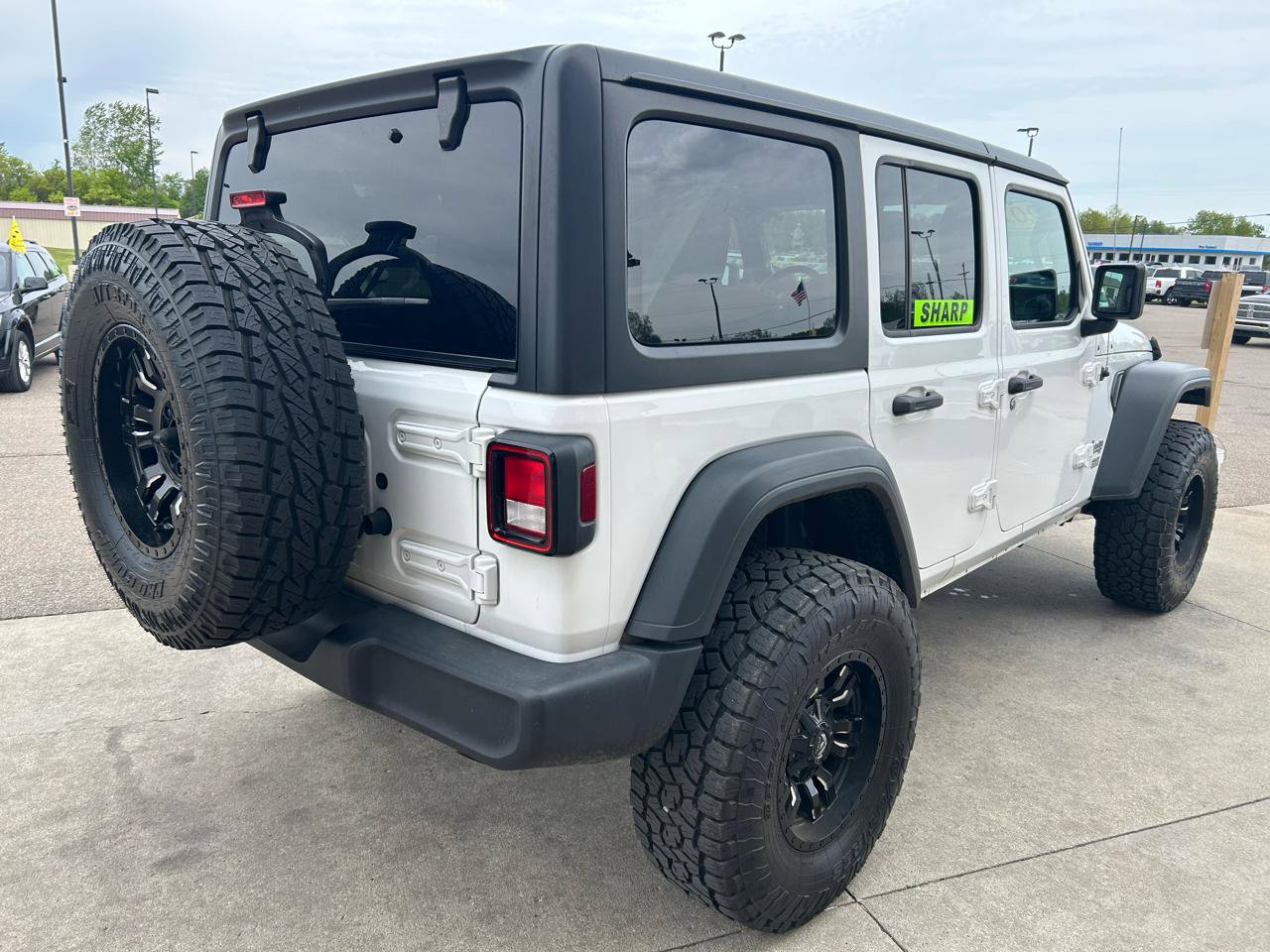 Used 2018 Jeep Wrangler Unlimited Sport S AWD/4WD image 5