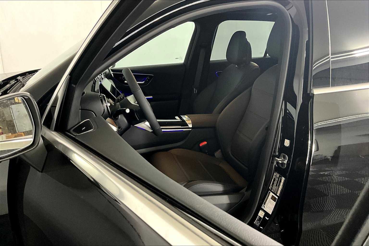 New 2026 Mercedes-Benz GLC 300 GLC 300 image 14