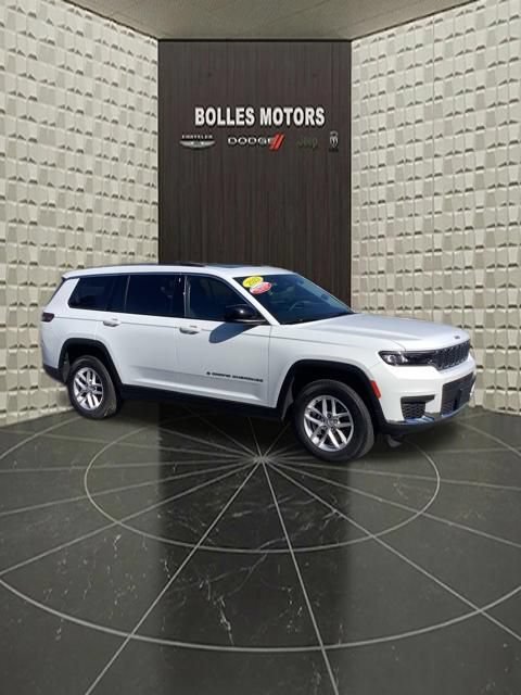 Certified 2023 Jeep Grand Cherokee L Laredo w/ Luxury Tech Group I AWD/4WD image 2
