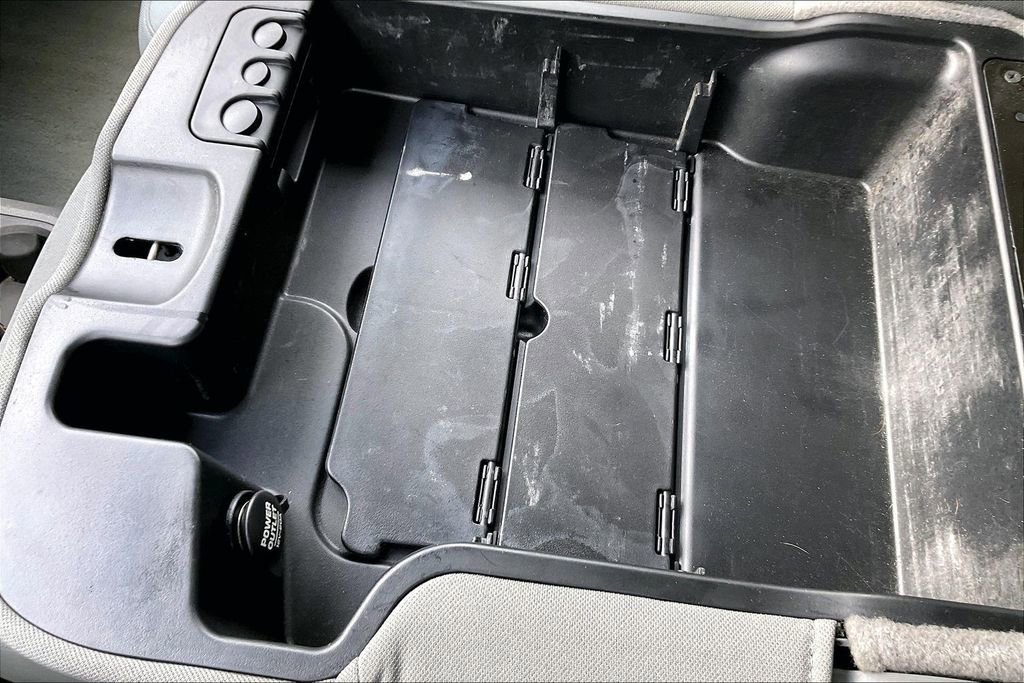 Used 2007 Dodge Ram 3500 Truck SLT image 24