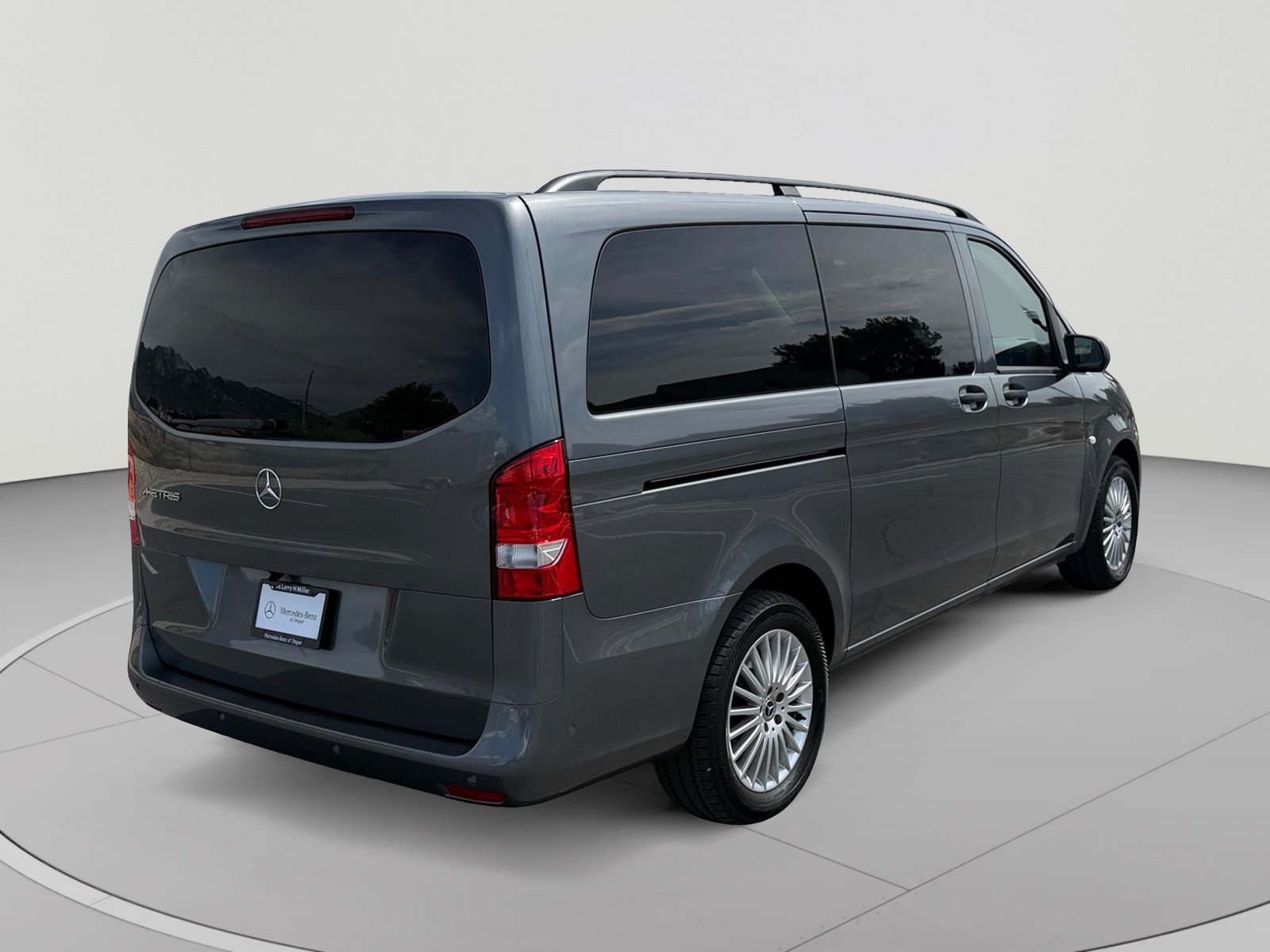 Used 2023 Mercedes-Benz Metris Passenger image 5