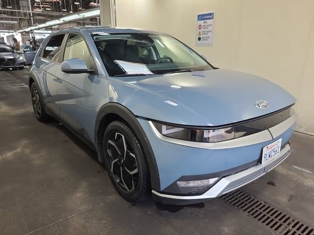 Used 2024 Hyundai Ioniq 5 SE image 1